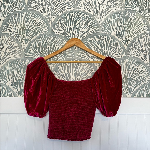 Reformation Luka Velvet Puff Sleeve Top in Women’s Small - Picture 5 of 6